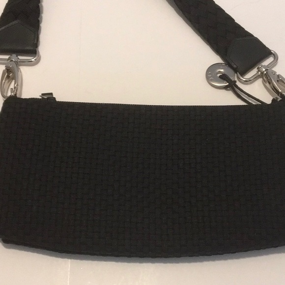 The SAK Black woven shoulderbag, wristlet CLUTCH LIKE NEW - Picture 2 of 8